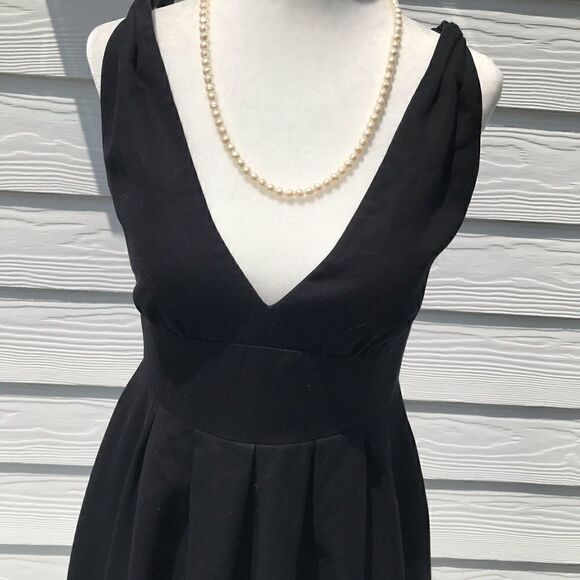 J Crew black V Neck dress. Size 4 - Picture 2 of 5